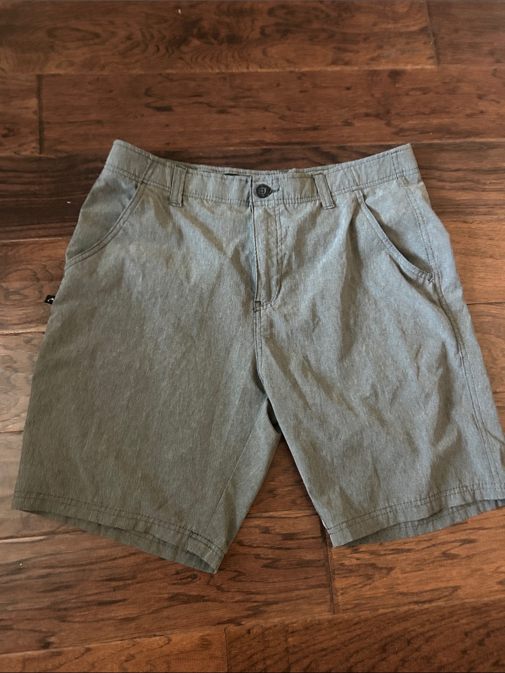 Denali Men's Grey Board Shorts